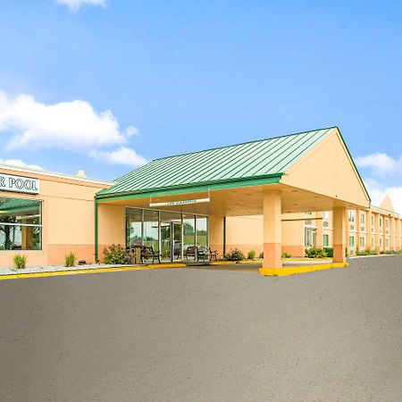 Travelodge By Wyndham Lincoln Airport I-80 Ngoại thất bức ảnh