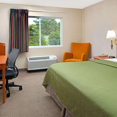 Travelodge By Wyndham Lincoln Airport I-80 Ngoại thất bức ảnh