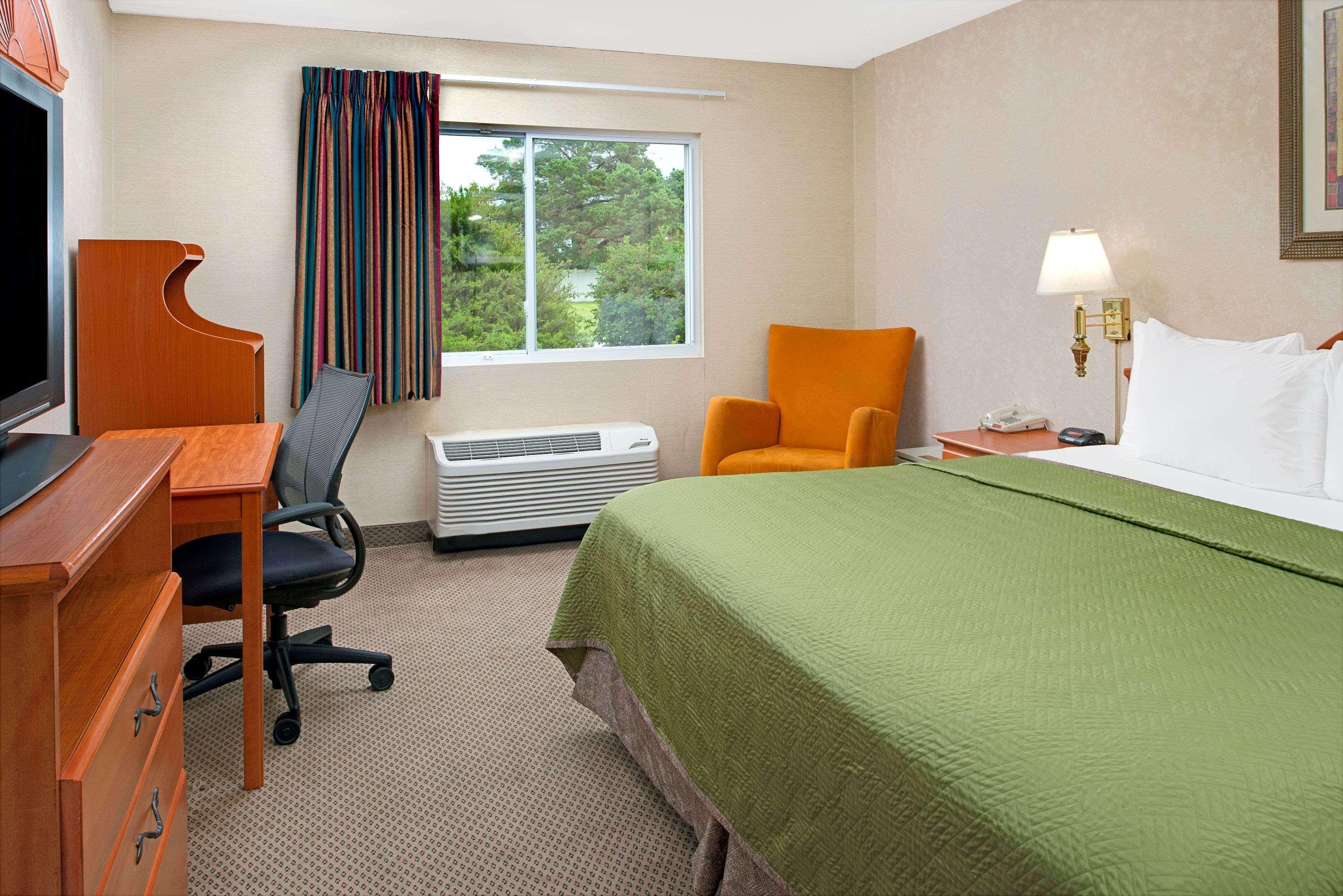 Travelodge By Wyndham Lincoln Airport I-80 Ngoại thất bức ảnh